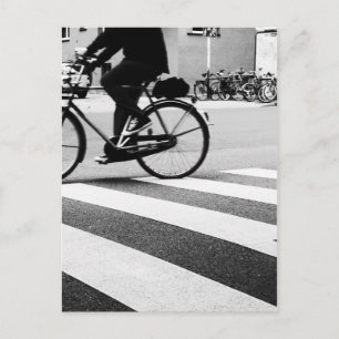Cartão Postal Bicicleta em passeio cruzado