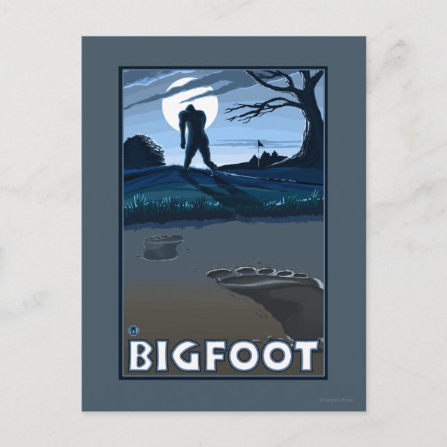 Cartão Postal Big Foot walking through Golf Course (Frente)