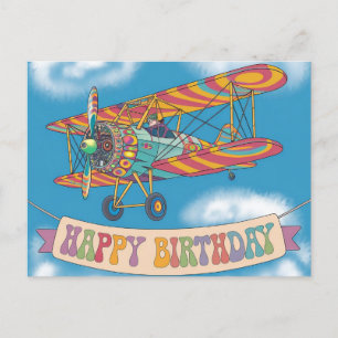 Cartão Postal Biplano voando sobre faixa de aniversário feliz