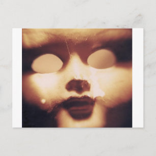 Cartão Postal Boneca assustadora