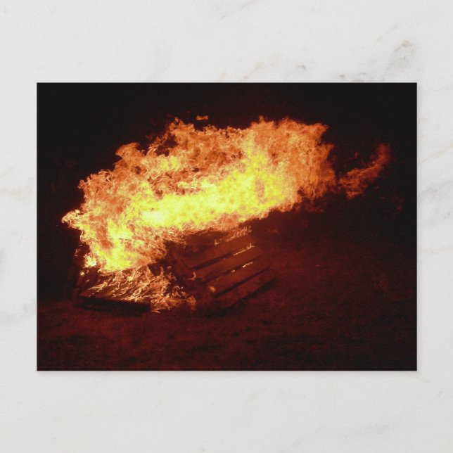 Cartão Postal Bonfire (Frente)