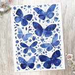 Cartão Postal Borboletas Aquarela Azul<br><div class="desc">Pintura de borboletas de cor azul-indigo e branca.</div>
