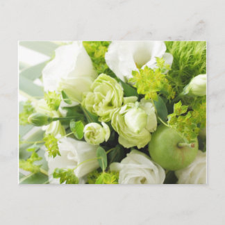 Cartão Postal Bouquet from different white seasonal flower