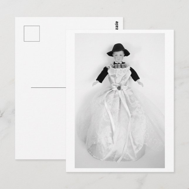 Cartão Postal Boy doll with dress - George (Frente/Verso)