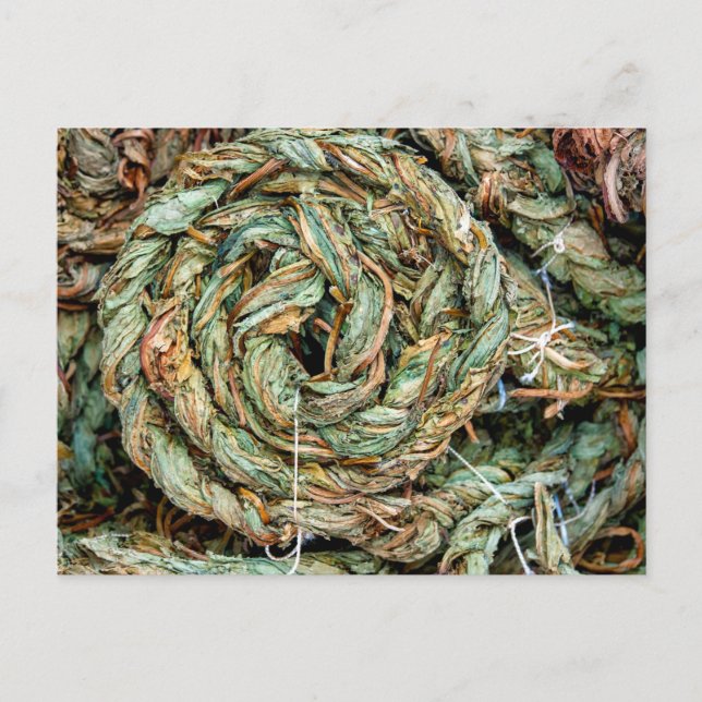 Cartão Postal  Braided dried sorrel leaves (Frente)