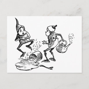 Cartão Postal Brownie Cradling Hurt Hand