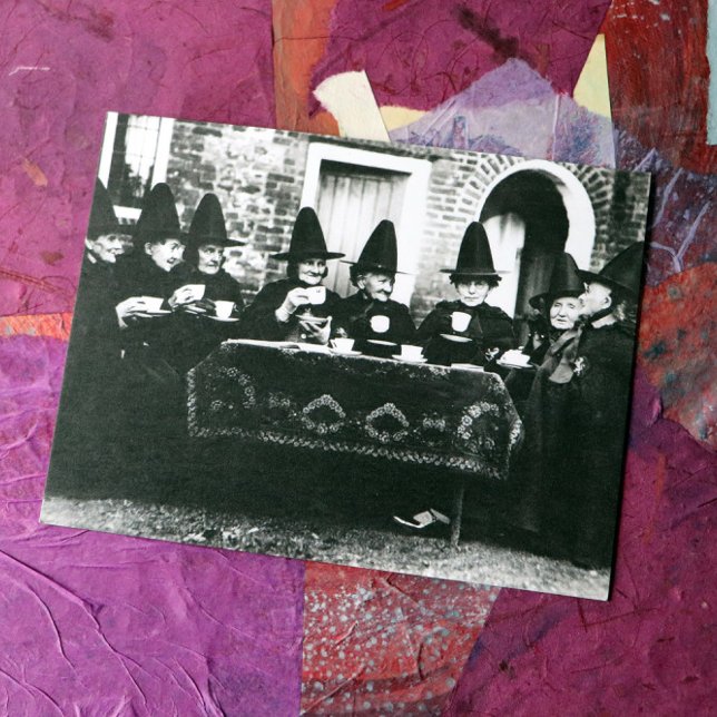 Cartão Postal Bruxas Galesas Tendo Tea Crone Teatime (Criador carregado)