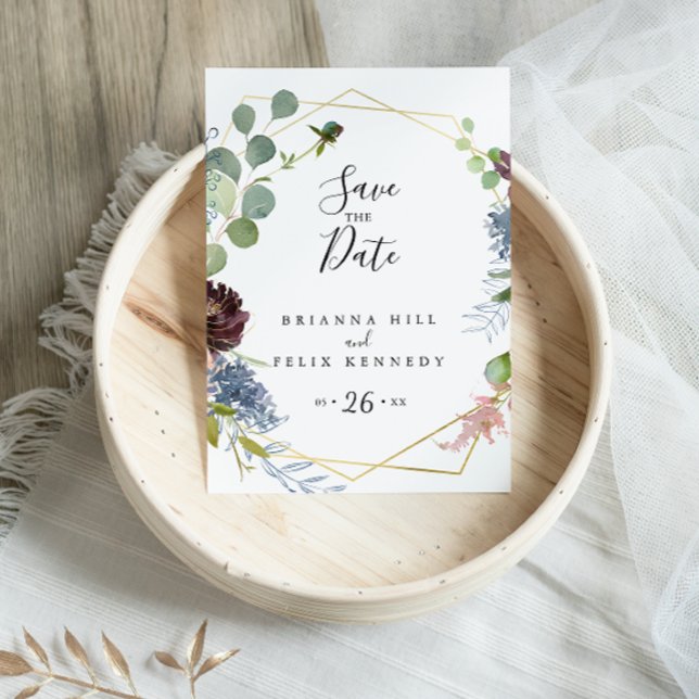 Cartão Postal Burgundy Dourada Geométrico Salvar a Data (Criador carregado)