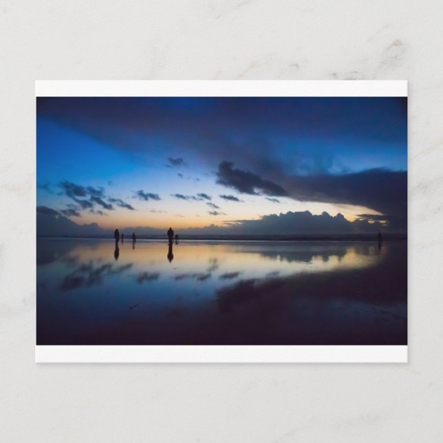 Cartão Postal Caça dos moluscos da noite (Frente)