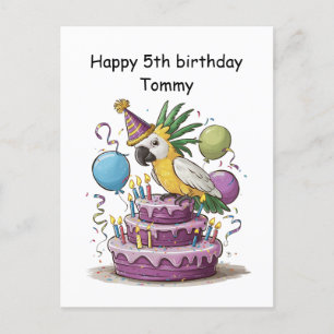Cartão Postal cacatua empoleirada em balões de bolo de aniversár