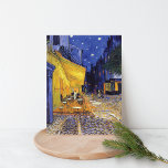 Cartão Postal Cafe Terrace at Night Vincent van Gogh<br><div class="desc">A fine art postcard with the post-Impressionist oil painting by Vincent van Gogh (1853-1890),  Cafe Terrace at Night (1888). Created in Arles,  France in front of a popular coffee house on the Rue Du Palais.</div>