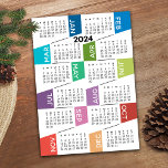 Cartão Postal Calendário 2024 com meses coloridos<br><div class="desc">Ano Novo - Novo - Um calendário colorido e divertido para o novo ano. Este design moderno com calendário de design e cheio maluco,  com um começo positivo para o melhor ano de sempre.</div>