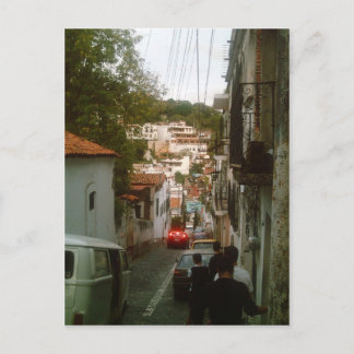 Cartão Postal Caminhando pelo lado da montanha em Taxco
