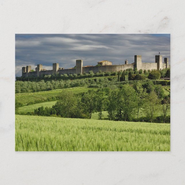 Cartão Postal Campo de trigo e Monteriggioni distante, em (Frente)
