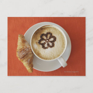Cartão Postal Cappuccino com chocolate e um croissant, Itália