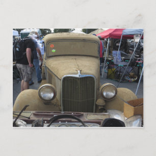 Cartão Postal Carro Coberto Por Camisa