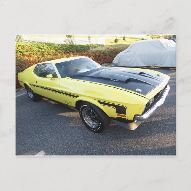 Cartão Postal Carro desportivo amarelo (Frente)