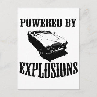 Cartão Postal Carro desportivo britânico "Powered by Explosions"