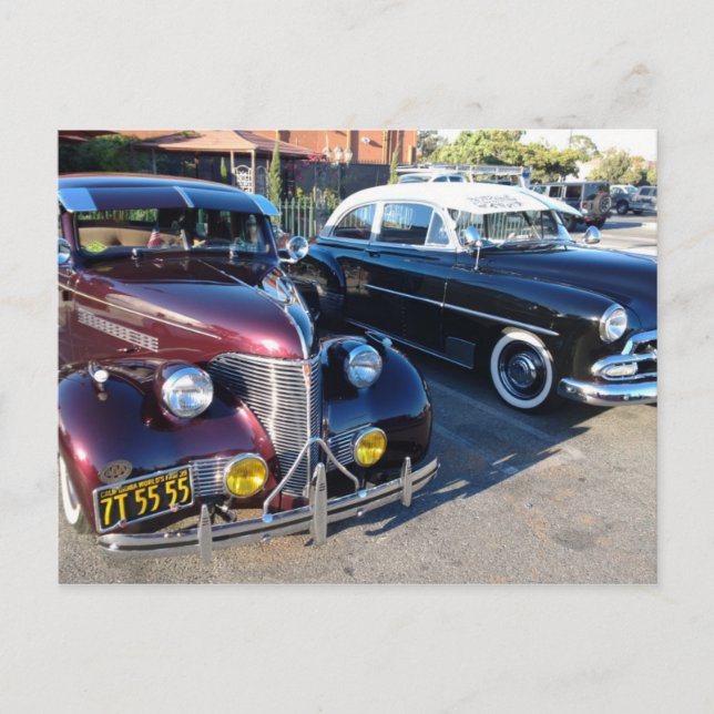 Cartão Postal Carros Clássicos Lindos no Carro Show (Frente)