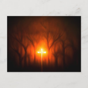 Cartão Postal Cartão-postal da Cruz Brilhante na Floresta