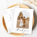 Cartão Postal Cartão-postal de Obrigado Simples Elegante<br><div class="desc">Expresse sua gratidão com nosso Cartão-postal de Obrigado Simples e Elegante. Este cartão postal é uma bela maneira de obrigado aos seus convidados, com caligrafia de na moda e sua foto de casamento favorita. Seu sofisticado design adiciona um toque de classe, fazer sua apreciação sincera ainda mais memorável. Este postal...</div>