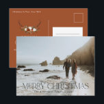 Cartão Postal Cartão-postal floral fotobotânico de Natal 1<br><div class="desc">Feliz Natal, moderno e elegante coloração aquosa seca botânica, escória floral verde, terracota e preto, feriado 1 foto Cartão postal de Natal.</div>