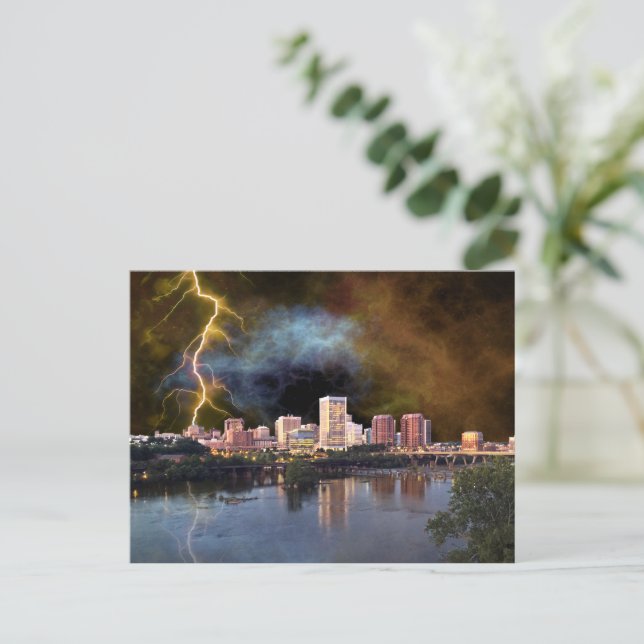 Cartão Postal Cartão-postal Stormy Richmond Skyline (Em pé/Frente)