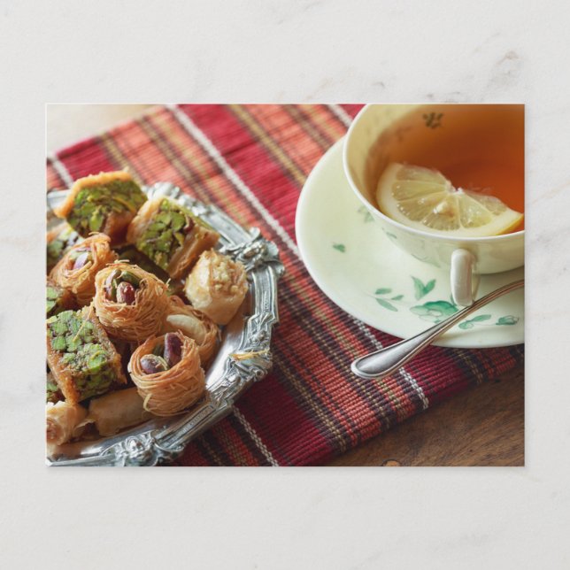 Cartão Postal Cartaz da sala do chá para pós-travessia (Frente)