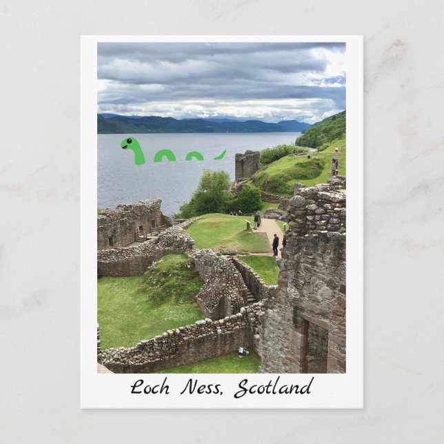 Cartão Postal Cartoon Loch Ness Monster & Urquhart Castle Funny (Frente)