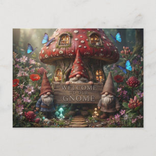 Cartão Postal Casa de Cogumelo Com Gnomos e Sinal de Boas-Vindas