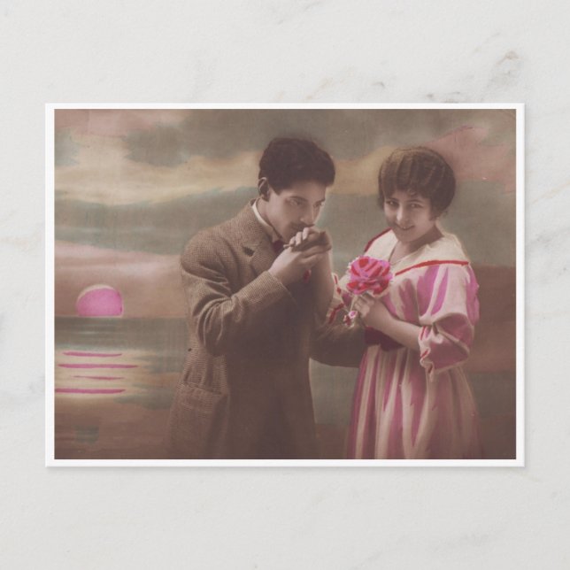 Cartão Postal Casal Romântico Retroativo no Cartão-postal Moonri (Frente)