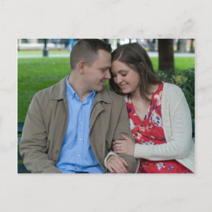Cartão Postal Casal Romântico Sentado Junto