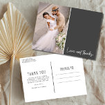 Cartão Postal Casamento de Fotos de Obrigados e Amor Obrigado<br><div class="desc">Personalize este casamento de script de cinza, obrigado a você, cartas de agradecimento com sua foto e obrigado. Com um design moderno de "obrigado e ", esses obrigados que você faz postais são uma forma amigável de obrigado à sua família e amigos por fazerem parte do seu grande dia. Tem...</div>