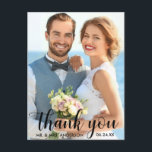 Cartão Postal Casamento Obrigado Bride Groom Foto B<br><div class="desc">Cartaz de Foto de Casamento Obrigado Noiva e Groom - Script Preto</div>