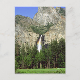 Cartão Postal Cascata no Parque Nacional de Yosemite, Califórni