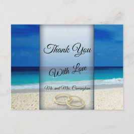 Cartão Postal Cena de Casamento de Praia com Anéis Obrigado -