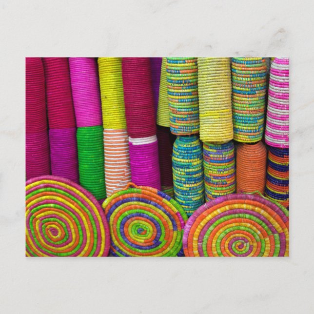 Cartão Postal Cestas Coloridas No Mercado (Frente)