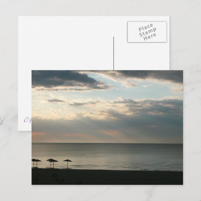 Cartão Postal Céu da manhã sobre praia em Grécia (Frente/Verso)