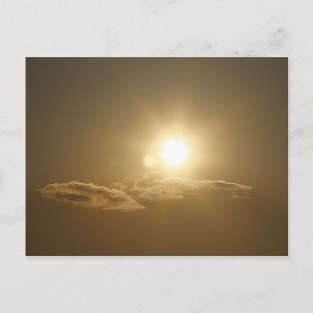 Cartão Postal Céu Laranja com Sol e Nuvens (Frente)