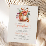 Cartão Postal Chá de fraldas Floral De Abóbora Bastante Bonito<br><div class="desc">Este belo convite para o chá de fraldas apresenta uma abóbora aquarela que flui com flores e folhagem em queda acima das palavras "está a caminho uma abóbora pequena", com a palavra "abóbora" em escrita laranja decorada com curículos na imitação de videiras de abóbora. Personalize o texto com o nome...</div>