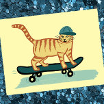 Cartão Postal Cheque Meowt! Tabuleiro de Skate Cat PERSONALIZAR<br><div class="desc">VERIFIQUE MEOWT! Você já viu um gato de skate? PERSONALIZE-o adicionando seu próprio texto,  se desejar. Veja este cartão de gato engraçado e verifique meu compro para mais itens como canecas,  adesivos e muito mais. E é claro que mais coisas de gatos também.</div>