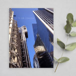 Cartão Postal Cidade de Londres | Edifício Lloyd's na fotografia<br><div class="desc">Arquitetura urbana de alta tecnologia da cidade de Londres - Fotografia do edifício Lloyd's - dois edifícios altos no cartão de viagem do céu azul primavera - setembro de 2019 - foto de Anka</div>