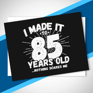 Cartão Postal Citação engraçada de 85º aniversário Sarcástica pa