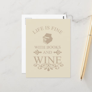 Cartão Postal Citação engraçada para amantes de livros e vinho