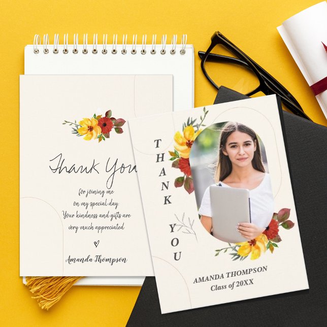 Cartão Postal Classe de Graduação de Foto Floral 2025 Obrigado (Class of 2026 Floral Photo Graduation Thank You Postcard | Elegant Grad Thank You)