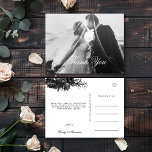 Cartão Postal Clássico Casamento Branco Gótico Foto Muito Obriga<br><div class="desc">Apresentando a atração do eterno de nossa Foto do Casamento Branco Gótico Clássico Obrigado Postard design, onde a elegância encontra o etéreo. Um toque encantador de romance escuro adorava-se com intrincados motivos botânicos, com fundo branco limpo embelezado com peonias luxuosas e rosas delicados que exaltam uma sofisticação magnética perfeita para...</div>