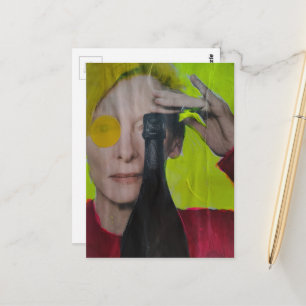 Cartão Postal Colagem Surrealista Divertida Mulher Com garrafa