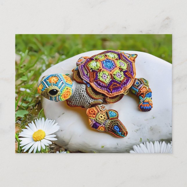 Cartão Postal Colorful Crochet Turtle Made From Granny Squares (Frente)
