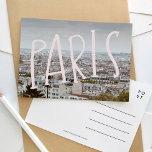 Cartão postal com a face de Paris<br><div class="desc">A perfeita lembrança de sua viagem a Paris com este belo cartão postal com a letra de mão. Esta foto foi tirada em Paris,  França,  nos degraus de Sacré-Coeur.</div>