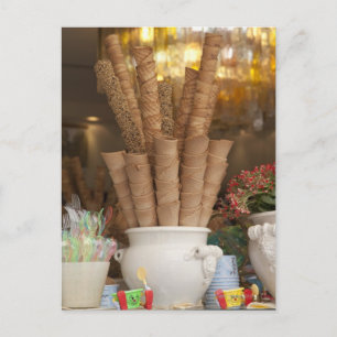 Cartão Postal Cones de gelato de sorvete no visor compro